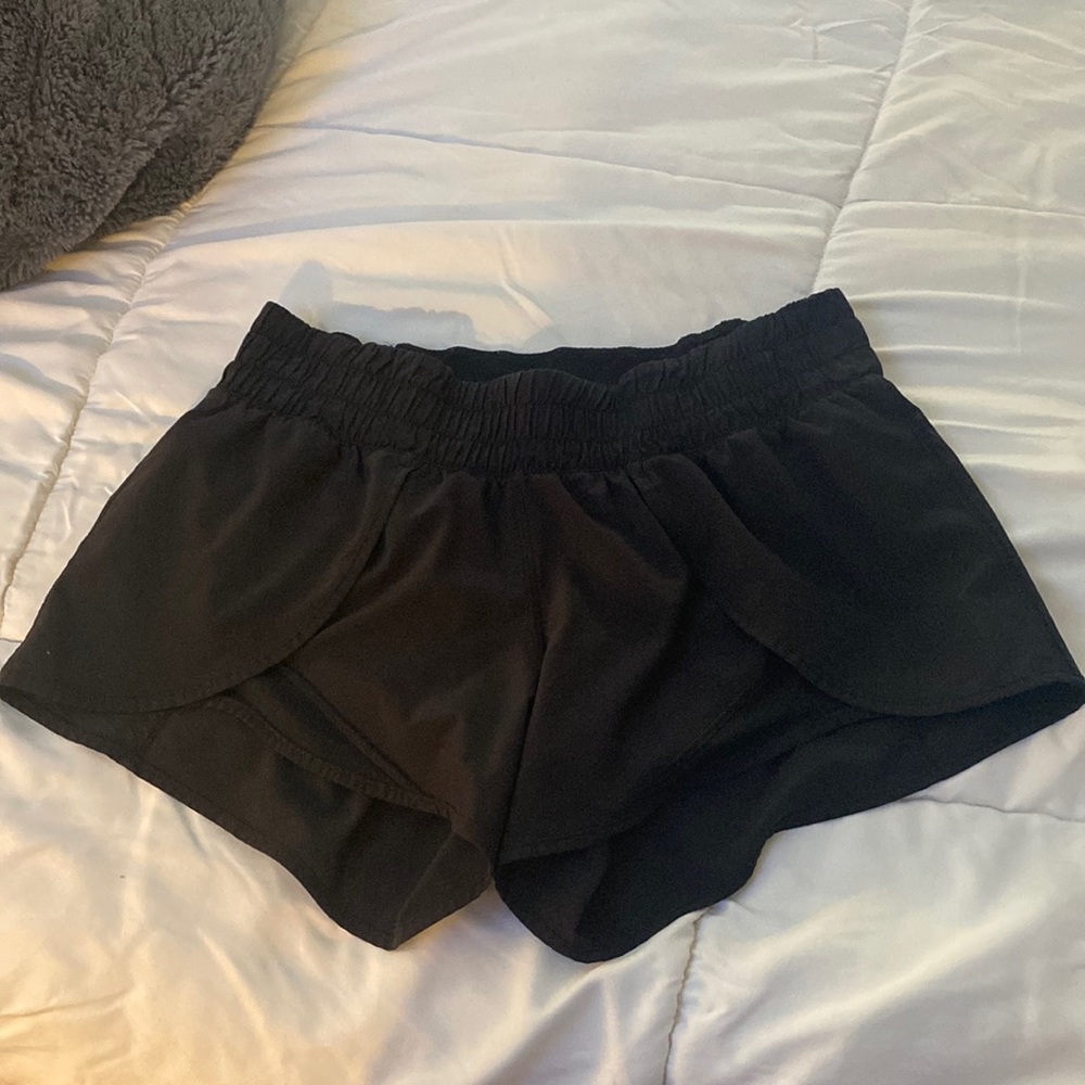 Black lululemon shorts